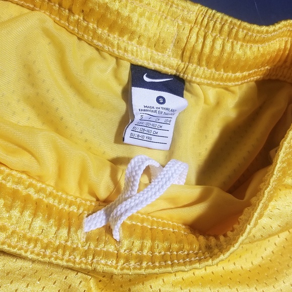 NIKE Mesh Shorts - Picture 5 of 5